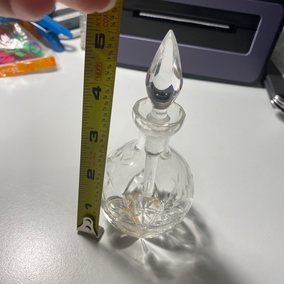 WEDGWOOD CRYSTAL MAJESTY PATTERN PERFUME BOTTLE WITH DAUBER - Picture 5 of 5